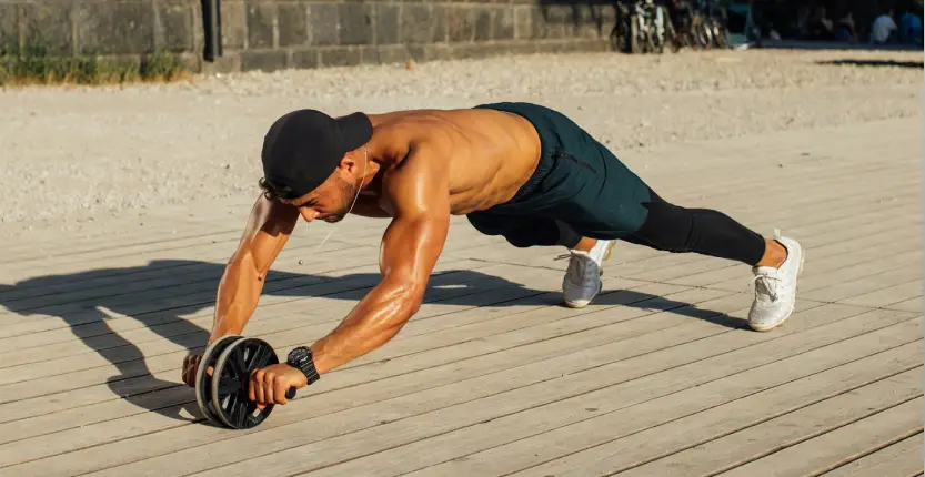 You are currently viewing Create a strong core with these top ab workouts